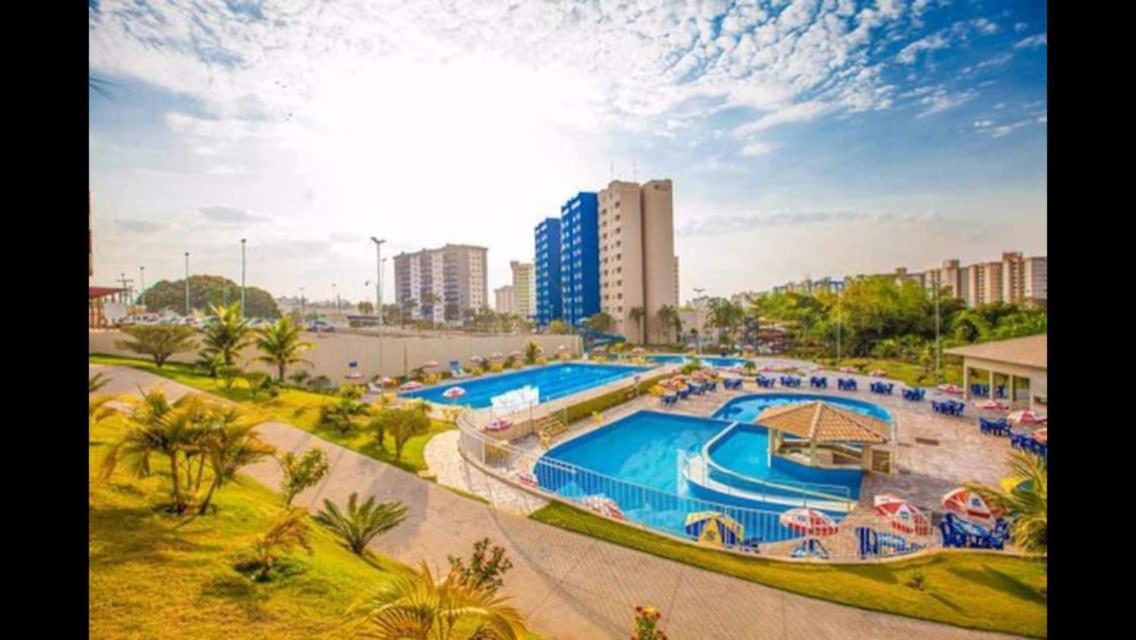 Hotel Golden Dolphin Com Cafe Da Manha! Piscinas 24H Caldas Novas Bagian luar foto