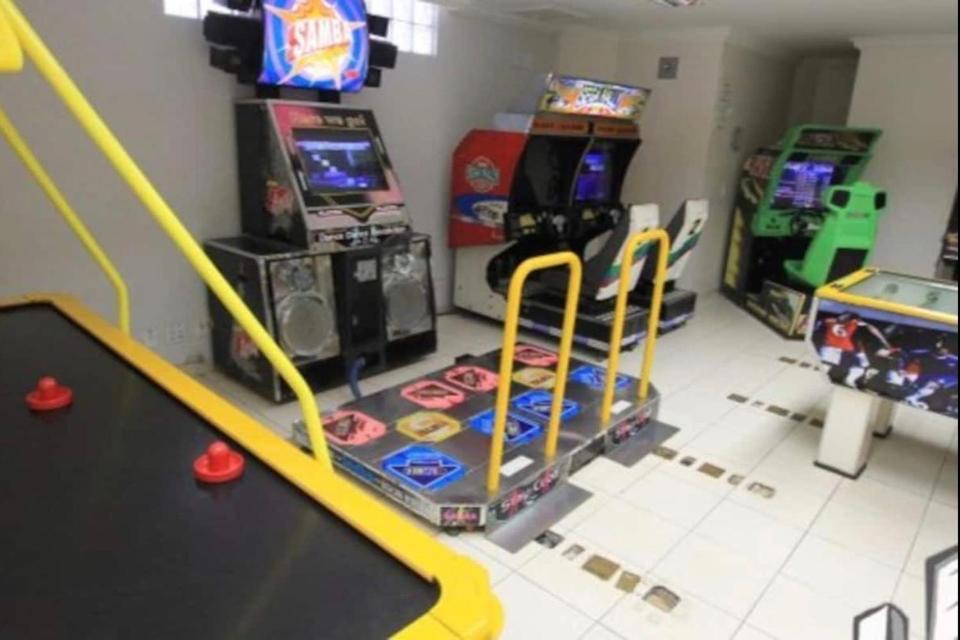 Hotel Golden Dolphin Com Cafe Da Manha! Piscinas 24H Caldas Novas Bagian luar foto